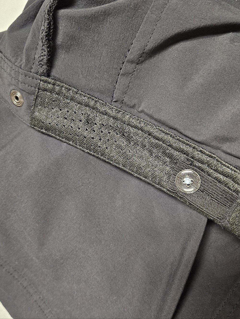 L.L. Bean Women's Black Active Short - Picture 4 of 5